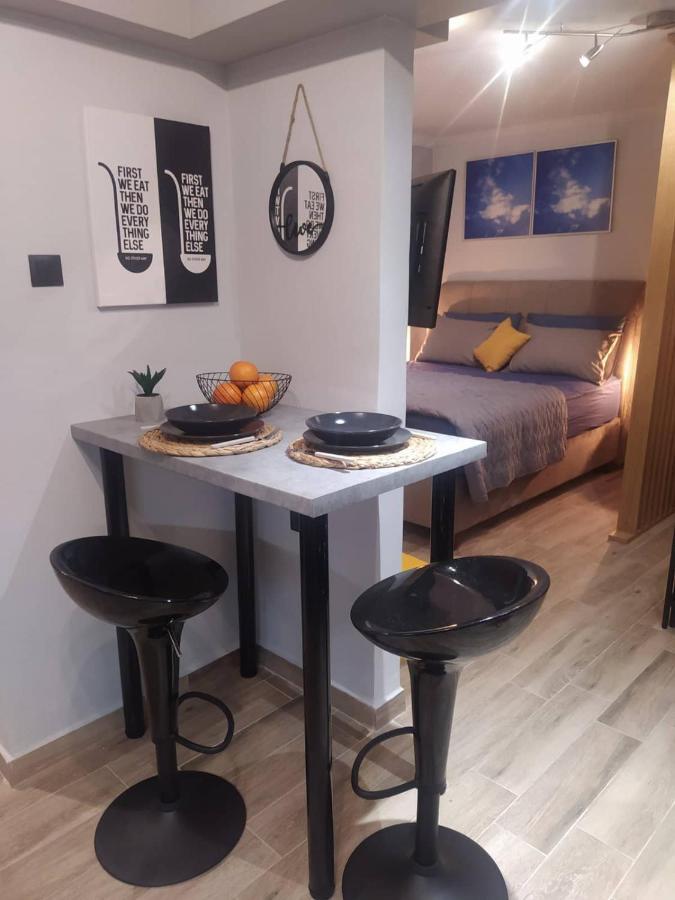 Hesperides Garden Apartment เอเธนส์ ภายนอก รูปภาพ